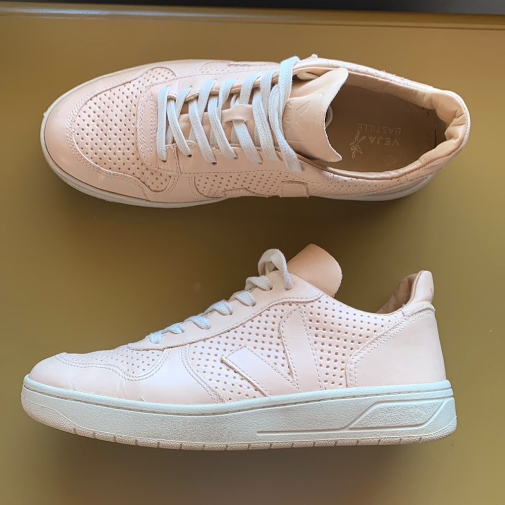 Veja Bastille Leather Sneakers